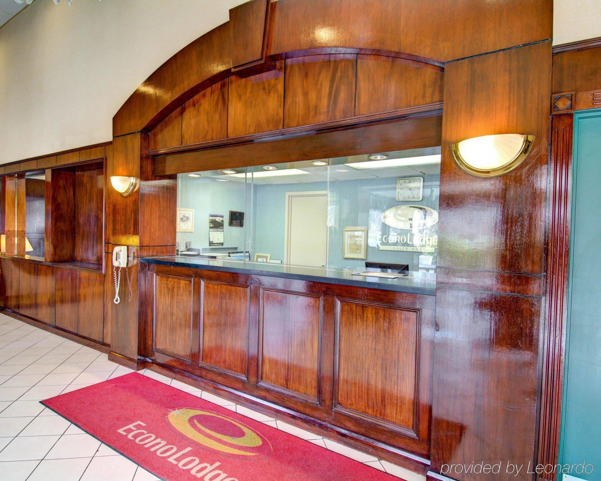 Econo Lodge Takoma Park Exterior photo